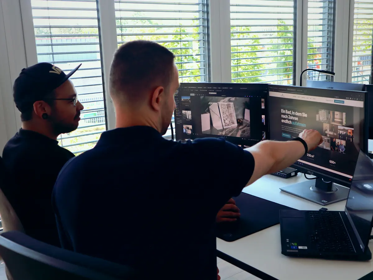 Das MTT media Team bei der gemeinsamen Webdesign-Abstimmung am Bildschirm